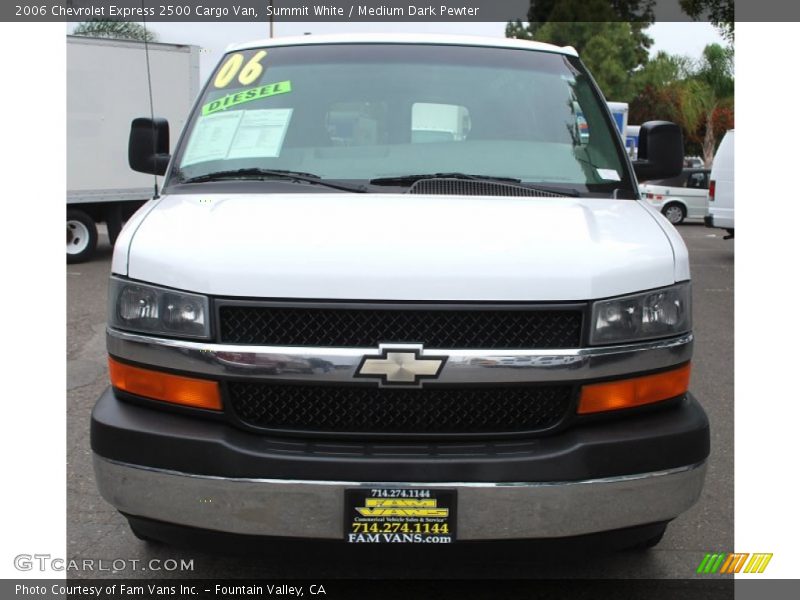Summit White / Medium Dark Pewter 2006 Chevrolet Express 2500 Cargo Van