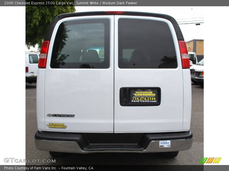 Summit White / Medium Dark Pewter 2006 Chevrolet Express 2500 Cargo Van