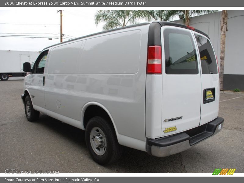 Summit White / Medium Dark Pewter 2006 Chevrolet Express 2500 Cargo Van