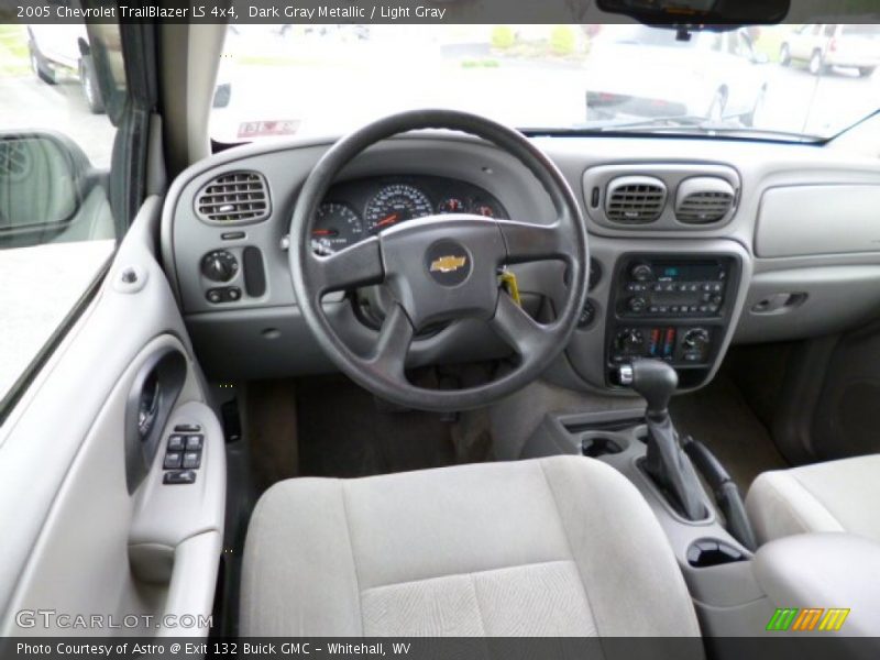 Dark Gray Metallic / Light Gray 2005 Chevrolet TrailBlazer LS 4x4