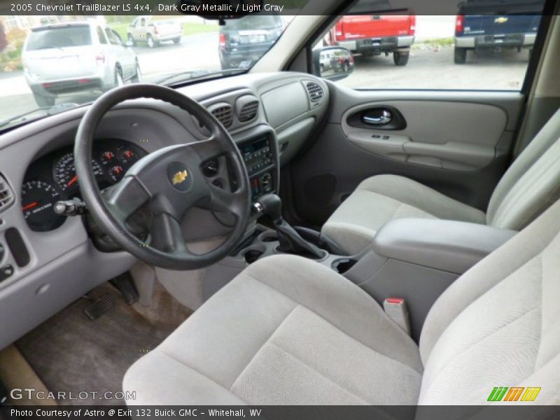 Dark Gray Metallic / Light Gray 2005 Chevrolet TrailBlazer LS 4x4