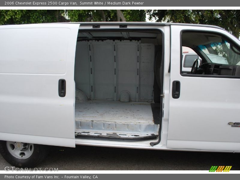 Summit White / Medium Dark Pewter 2006 Chevrolet Express 2500 Cargo Van