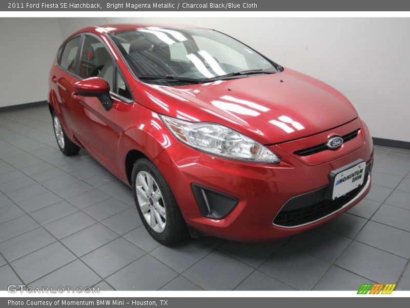 Bright Magenta Metallic / Charcoal Black/Blue Cloth 2011 Ford Fiesta SE Hatchback