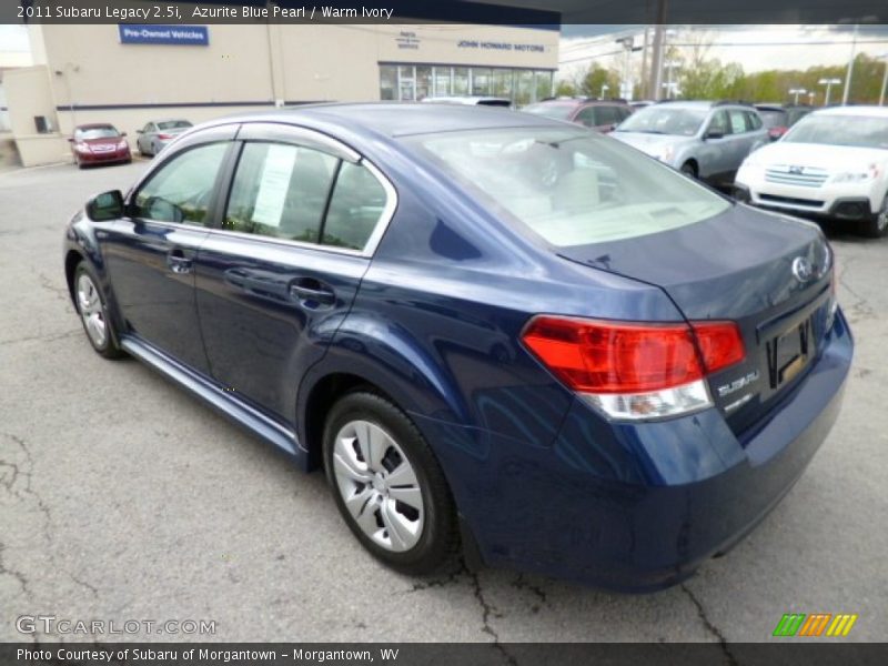 Azurite Blue Pearl / Warm Ivory 2011 Subaru Legacy 2.5i