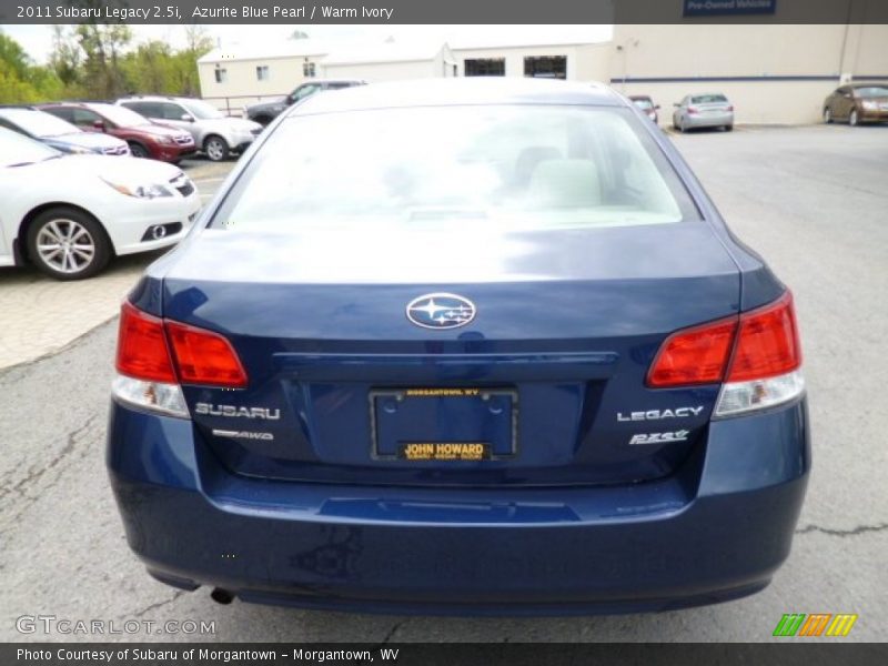 Azurite Blue Pearl / Warm Ivory 2011 Subaru Legacy 2.5i