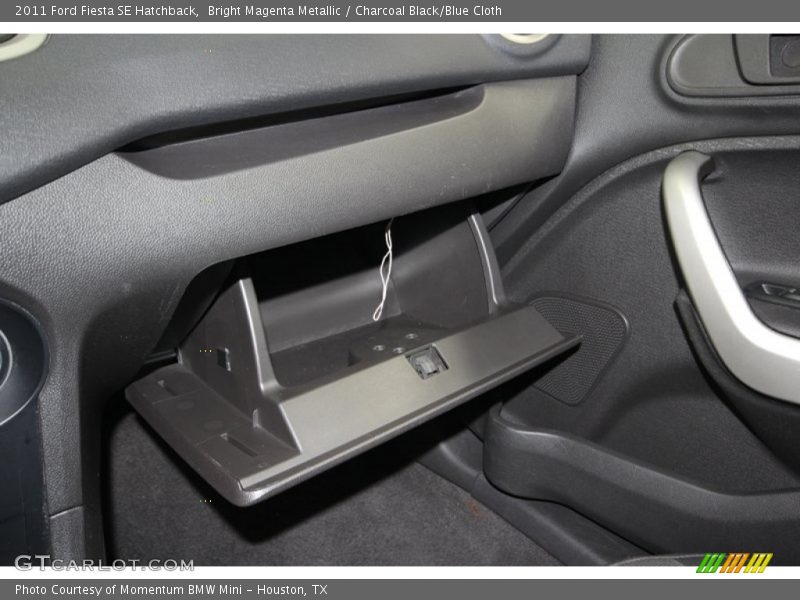 Bright Magenta Metallic / Charcoal Black/Blue Cloth 2011 Ford Fiesta SE Hatchback