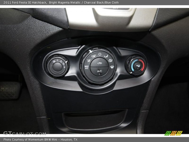 Bright Magenta Metallic / Charcoal Black/Blue Cloth 2011 Ford Fiesta SE Hatchback