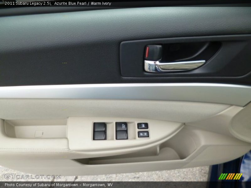 Azurite Blue Pearl / Warm Ivory 2011 Subaru Legacy 2.5i