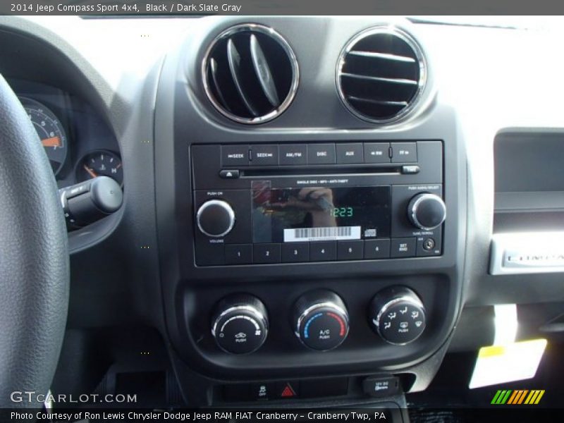 Black / Dark Slate Gray 2014 Jeep Compass Sport 4x4
