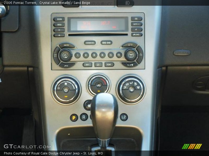 Crystal Lake Metallic / Sand Beige 2006 Pontiac Torrent