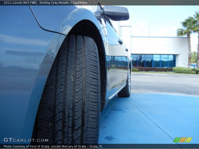 Sterling Gray Metallic / Cashmere 2011 Lincoln MKS FWD