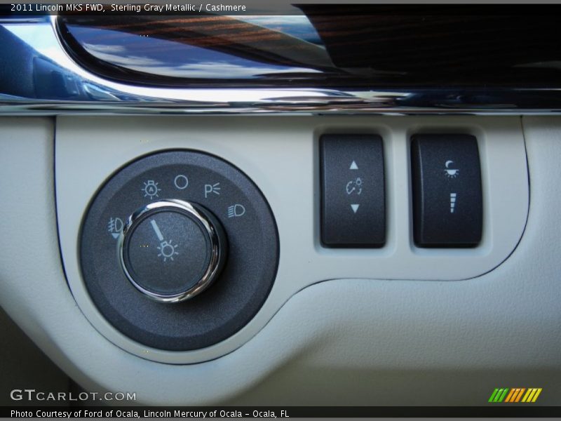 Sterling Gray Metallic / Cashmere 2011 Lincoln MKS FWD