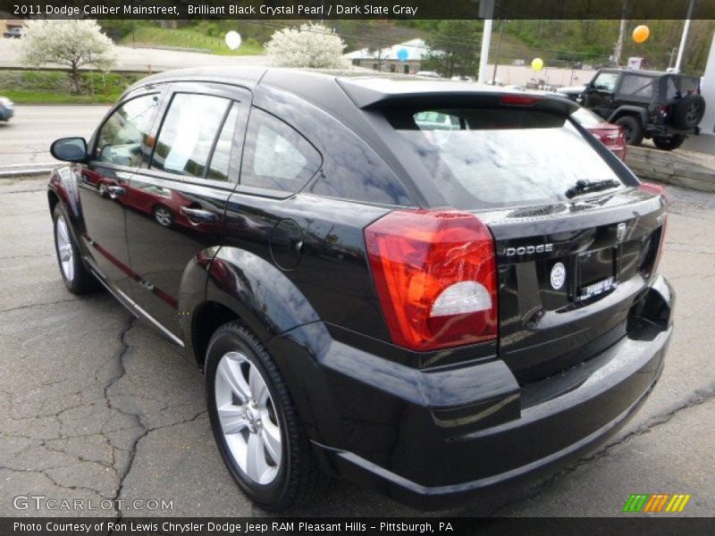 Brilliant Black Crystal Pearl / Dark Slate Gray 2011 Dodge Caliber Mainstreet