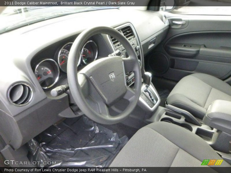 Brilliant Black Crystal Pearl / Dark Slate Gray 2011 Dodge Caliber Mainstreet