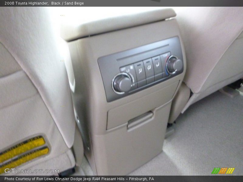 Black / Sand Beige 2008 Toyota Highlander