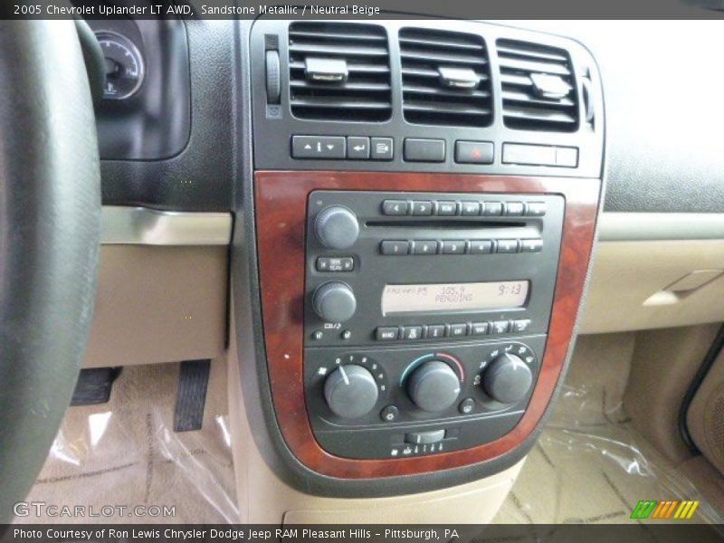 Controls of 2005 Uplander LT AWD