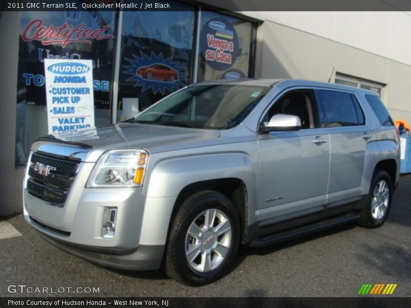 Quicksilver Metallic / Jet Black 2011 GMC Terrain SLE