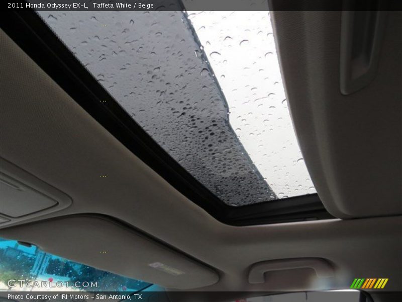 Taffeta White / Beige 2011 Honda Odyssey EX-L