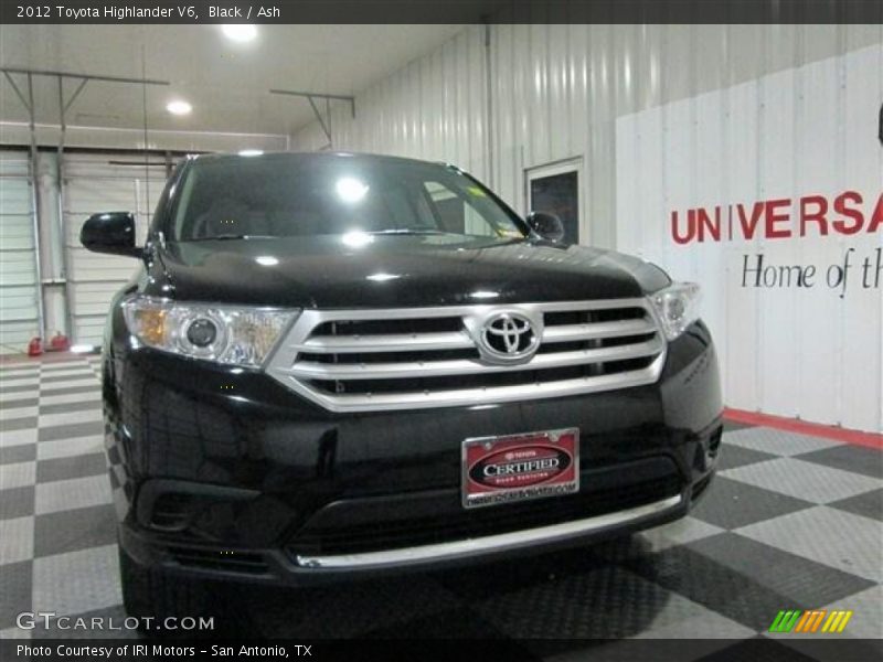 Black / Ash 2012 Toyota Highlander V6