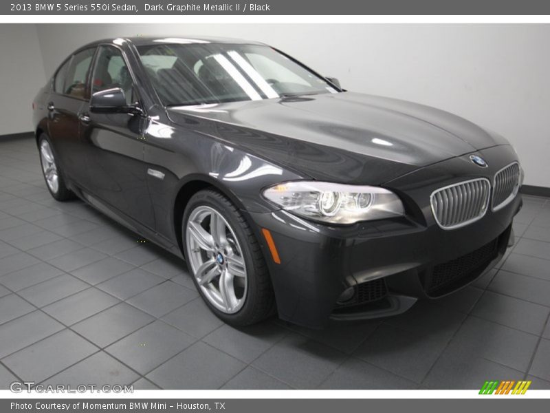 Front 3/4 View of 2013 5 Series 550i Sedan