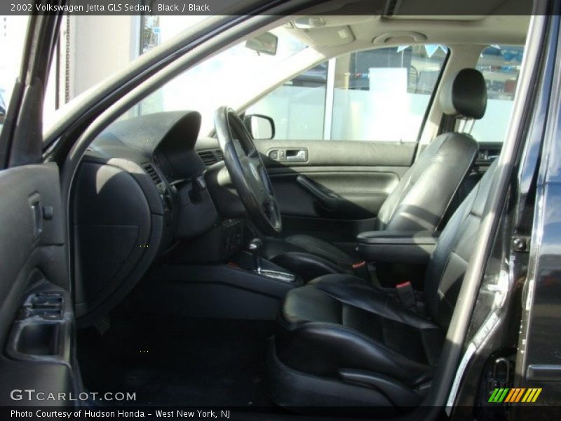 Black / Black 2002 Volkswagen Jetta GLS Sedan