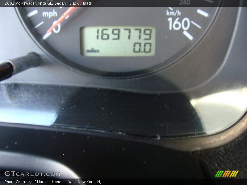 Black / Black 2002 Volkswagen Jetta GLS Sedan