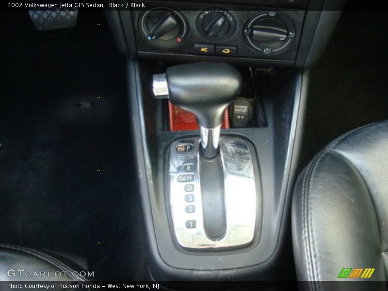 Black / Black 2002 Volkswagen Jetta GLS Sedan
