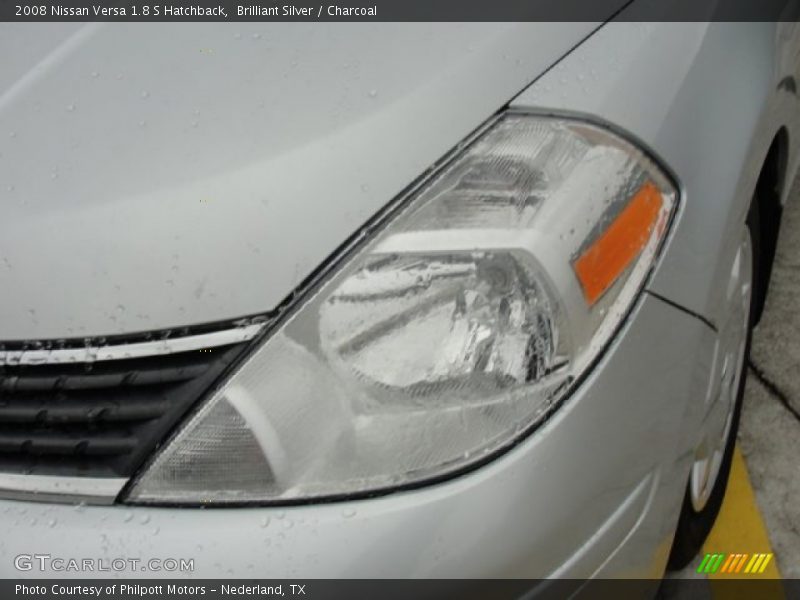 Brilliant Silver / Charcoal 2008 Nissan Versa 1.8 S Hatchback