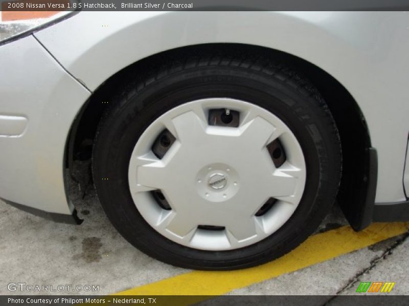 Brilliant Silver / Charcoal 2008 Nissan Versa 1.8 S Hatchback