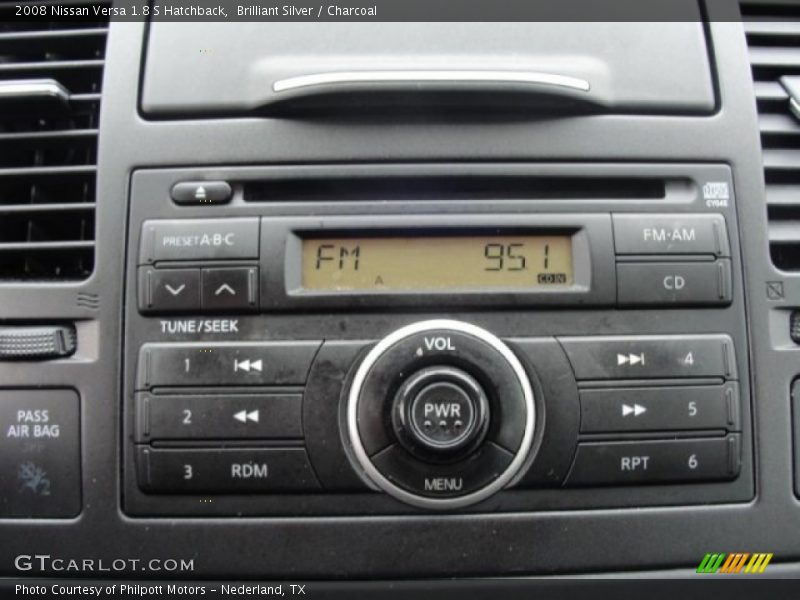 Brilliant Silver / Charcoal 2008 Nissan Versa 1.8 S Hatchback