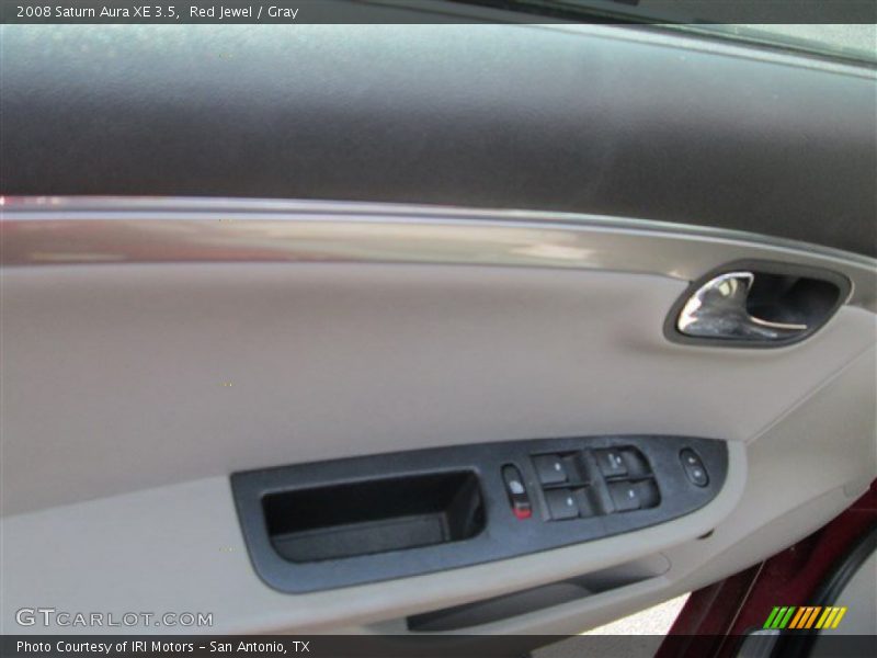 Red Jewel / Gray 2008 Saturn Aura XE 3.5