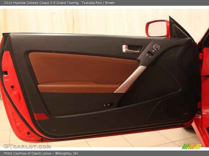 Door Panel of 2010 Genesis Coupe 3.8 Grand Touring