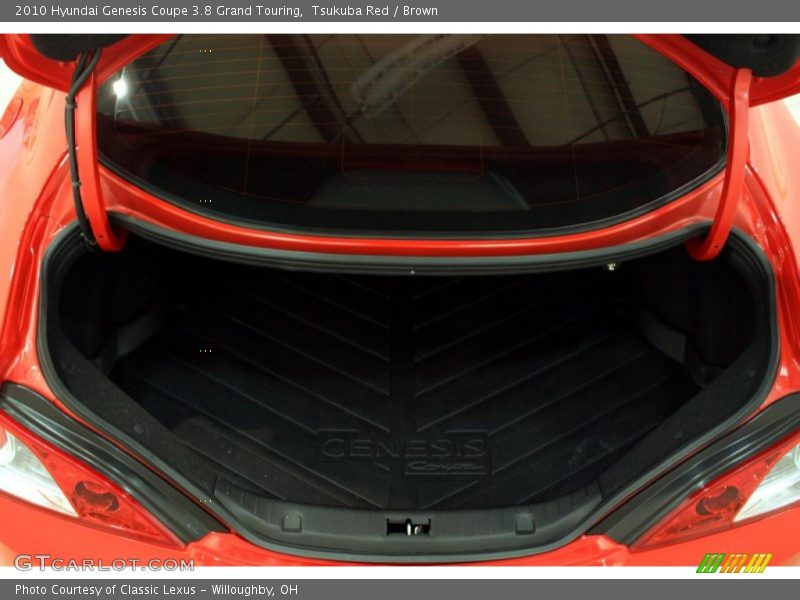  2010 Genesis Coupe 3.8 Grand Touring Trunk