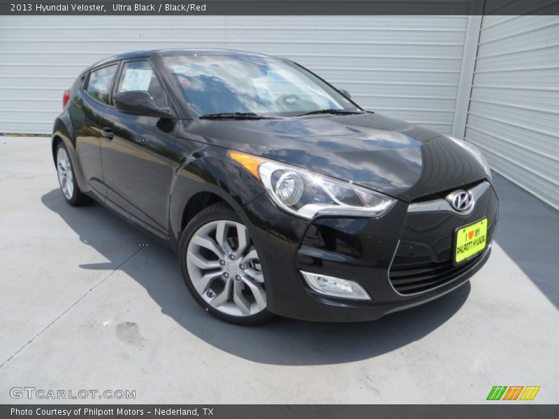 Ultra Black / Black/Red 2013 Hyundai Veloster