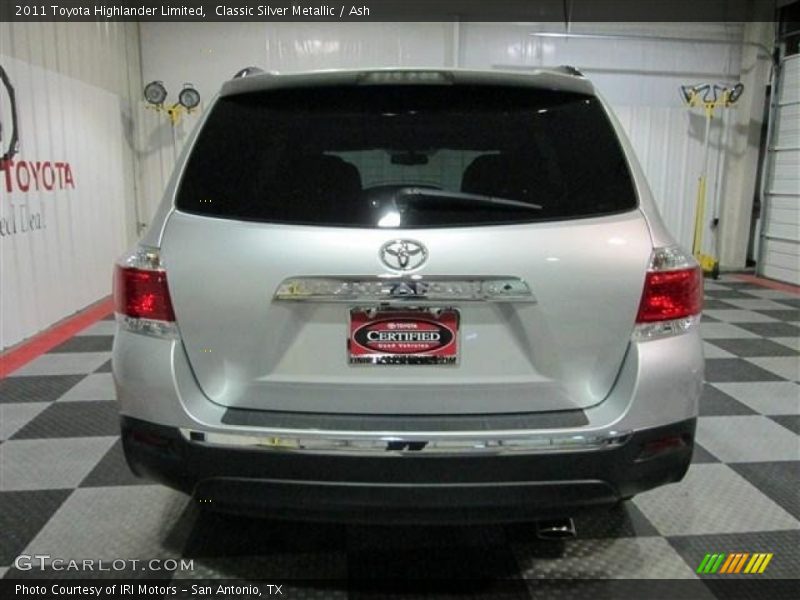 Classic Silver Metallic / Ash 2011 Toyota Highlander Limited