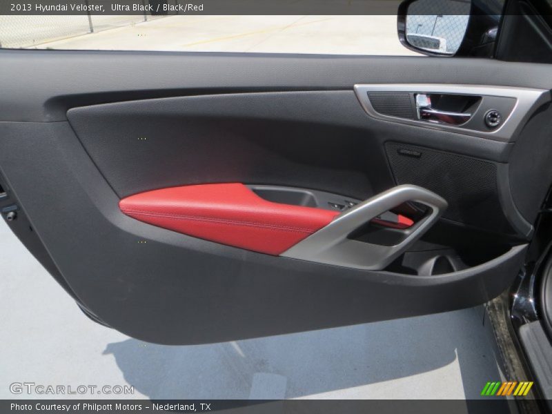 Ultra Black / Black/Red 2013 Hyundai Veloster