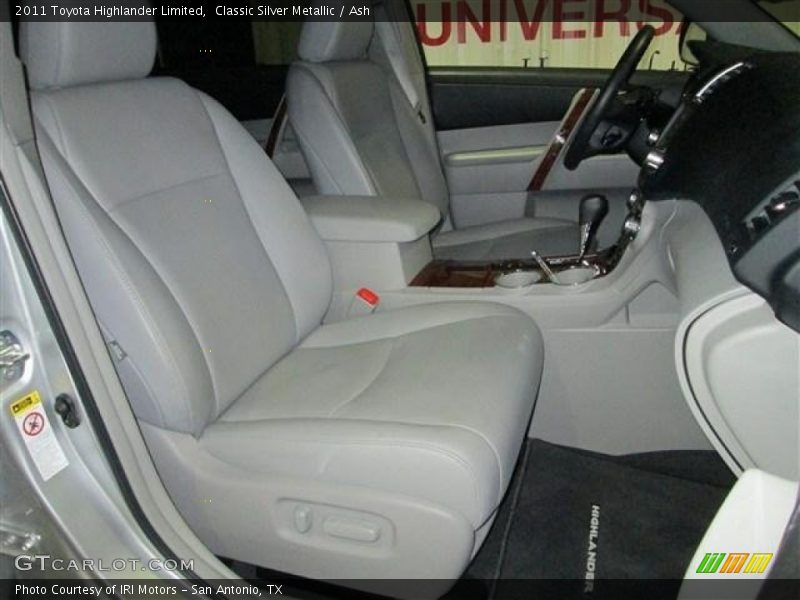Classic Silver Metallic / Ash 2011 Toyota Highlander Limited