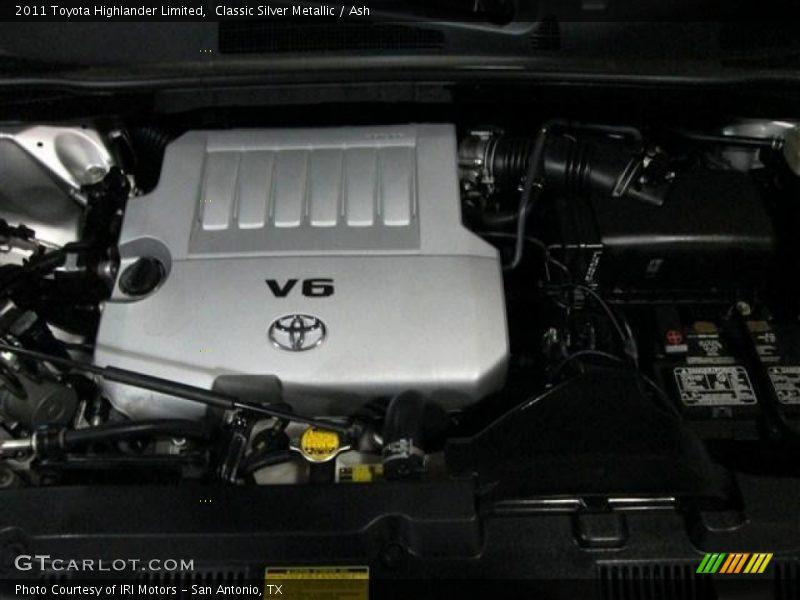 Classic Silver Metallic / Ash 2011 Toyota Highlander Limited