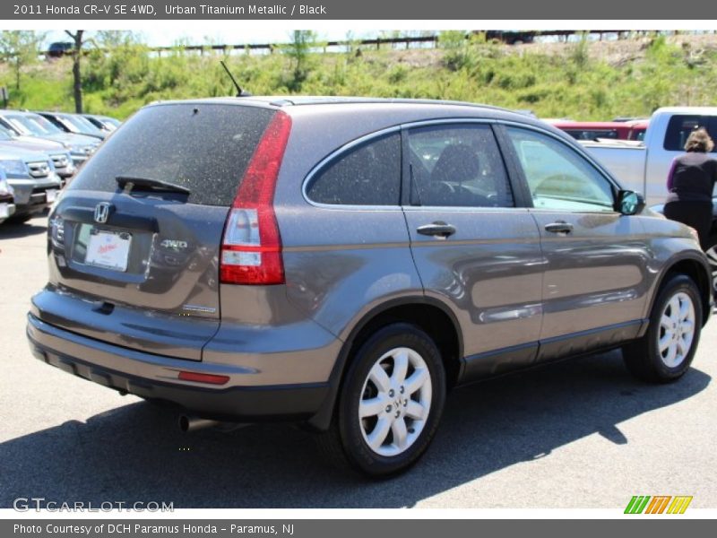 Urban Titanium Metallic / Black 2011 Honda CR-V SE 4WD