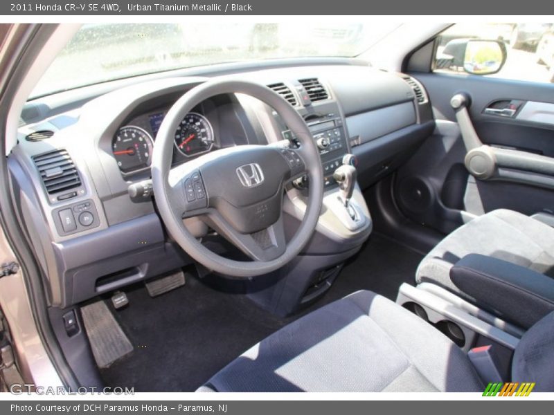 Urban Titanium Metallic / Black 2011 Honda CR-V SE 4WD