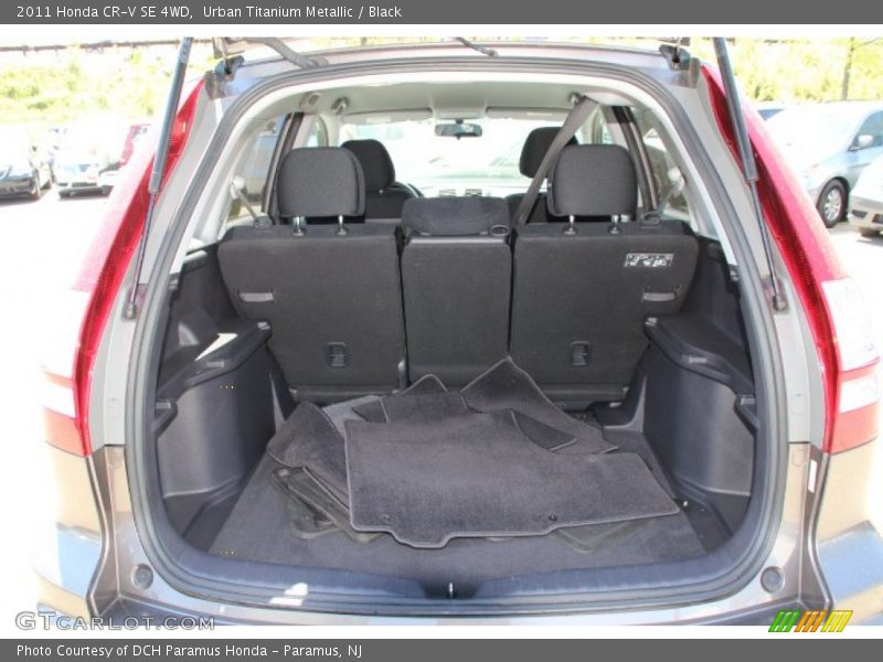 Urban Titanium Metallic / Black 2011 Honda CR-V SE 4WD