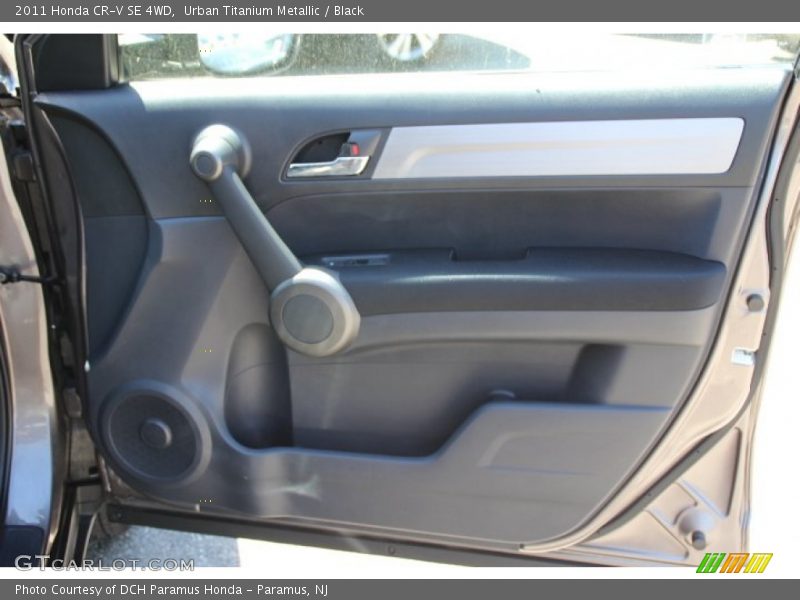 Urban Titanium Metallic / Black 2011 Honda CR-V SE 4WD