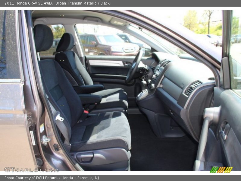 Urban Titanium Metallic / Black 2011 Honda CR-V SE 4WD