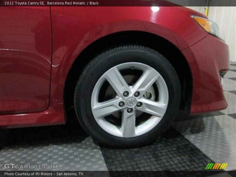 Barcelona Red Metallic / Black 2012 Toyota Camry SE