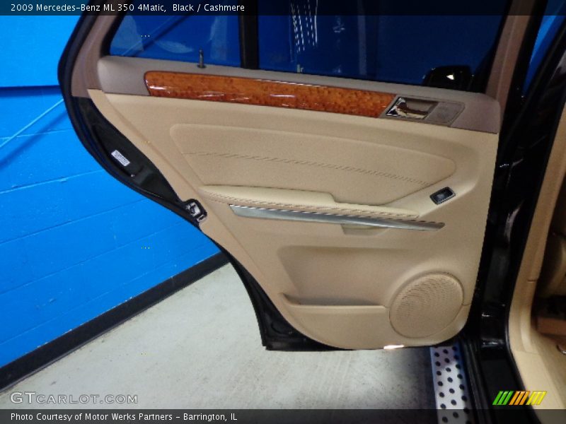 Black / Cashmere 2009 Mercedes-Benz ML 350 4Matic