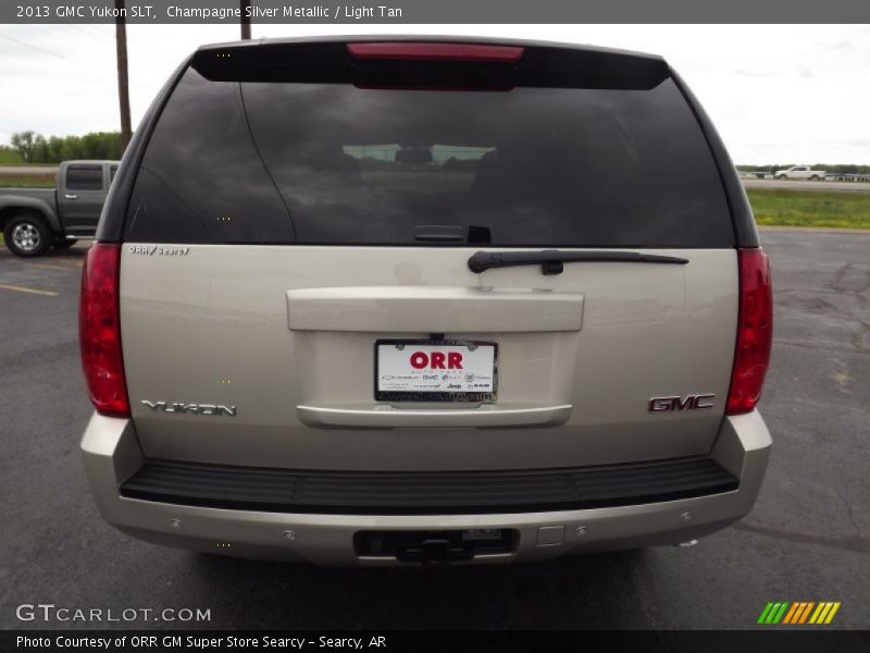 Champagne Silver Metallic / Light Tan 2013 GMC Yukon SLT