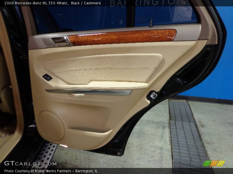 Black / Cashmere 2009 Mercedes-Benz ML 350 4Matic