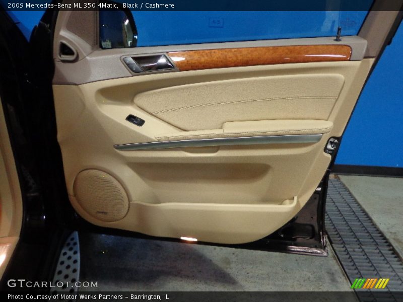 Black / Cashmere 2009 Mercedes-Benz ML 350 4Matic