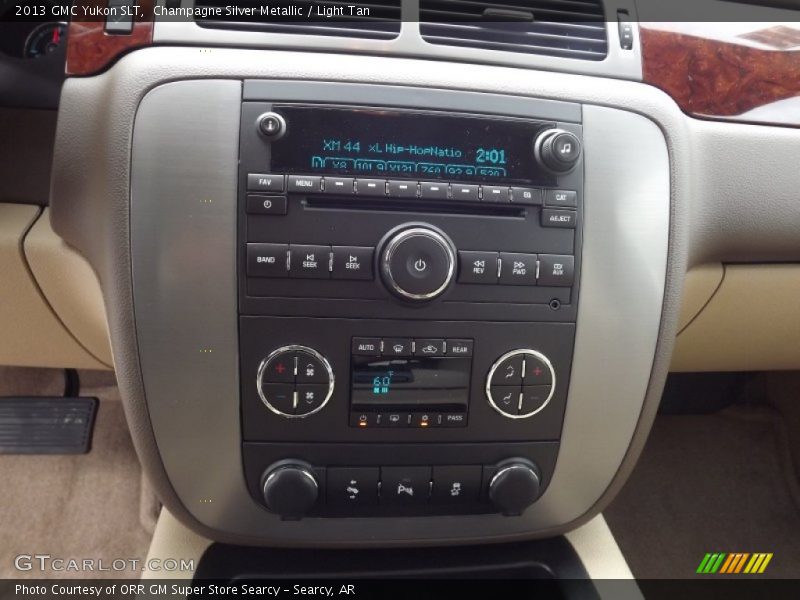 Champagne Silver Metallic / Light Tan 2013 GMC Yukon SLT