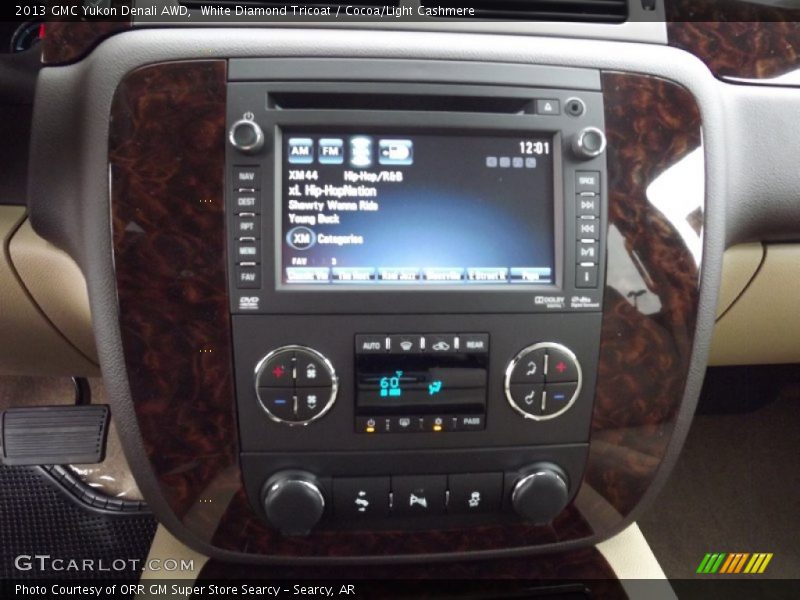 White Diamond Tricoat / Cocoa/Light Cashmere 2013 GMC Yukon Denali AWD